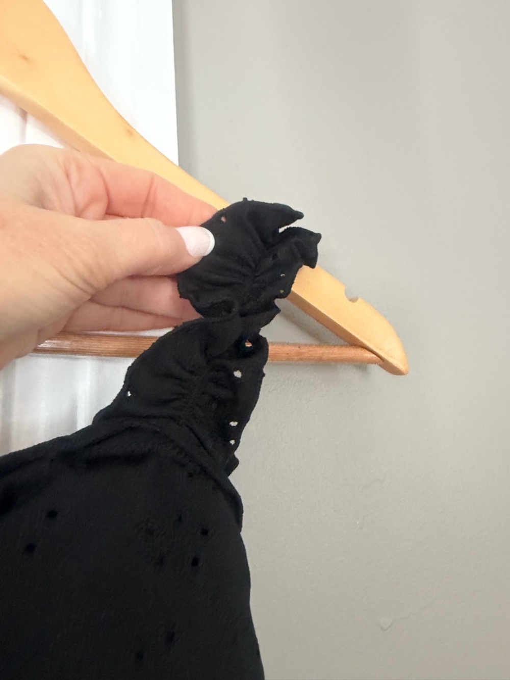 Black Eyelet Ruffle One-Piece Swimsuit - Picture 4 of 9